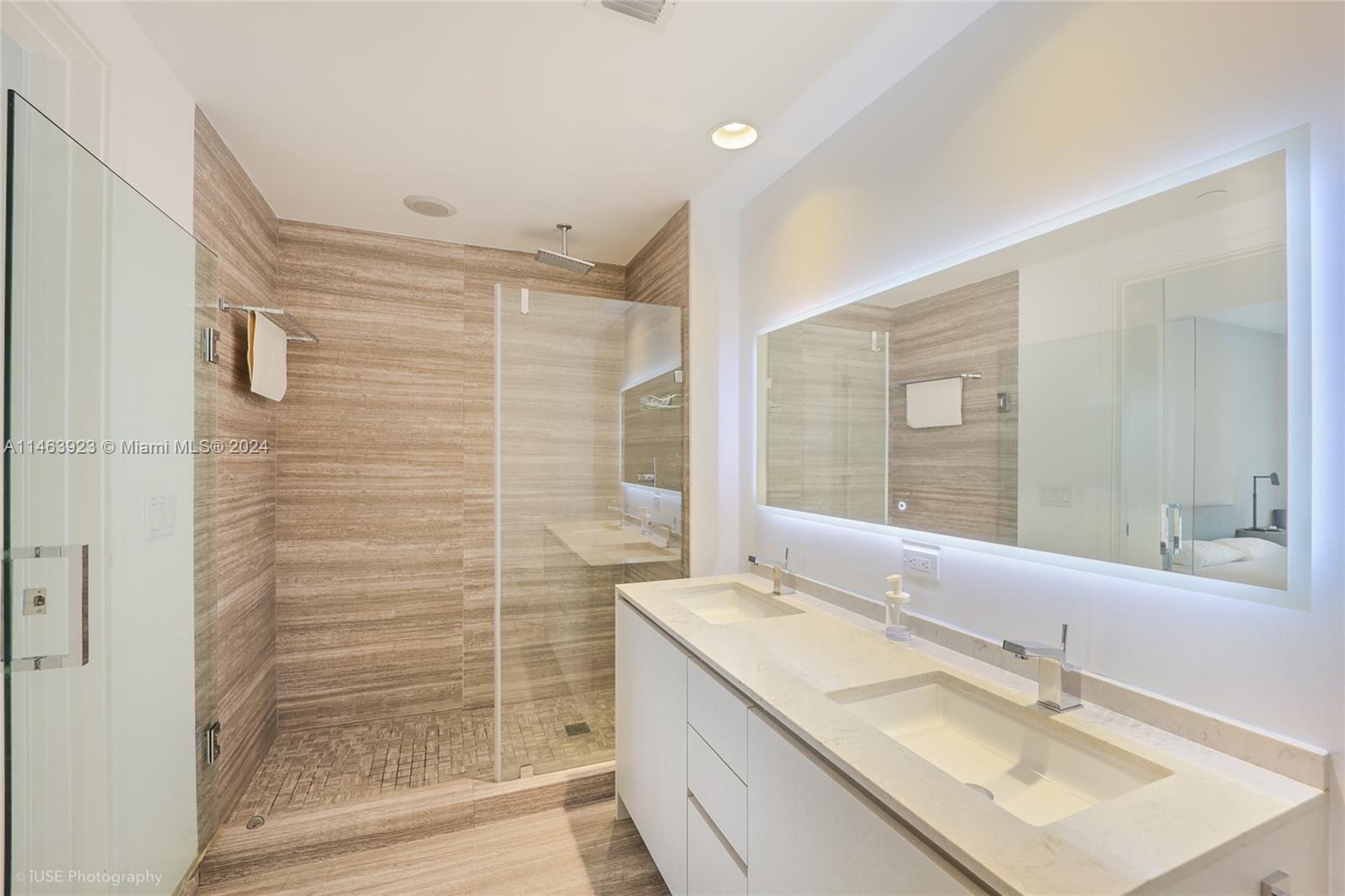 1010 Brickell Ave # 4401