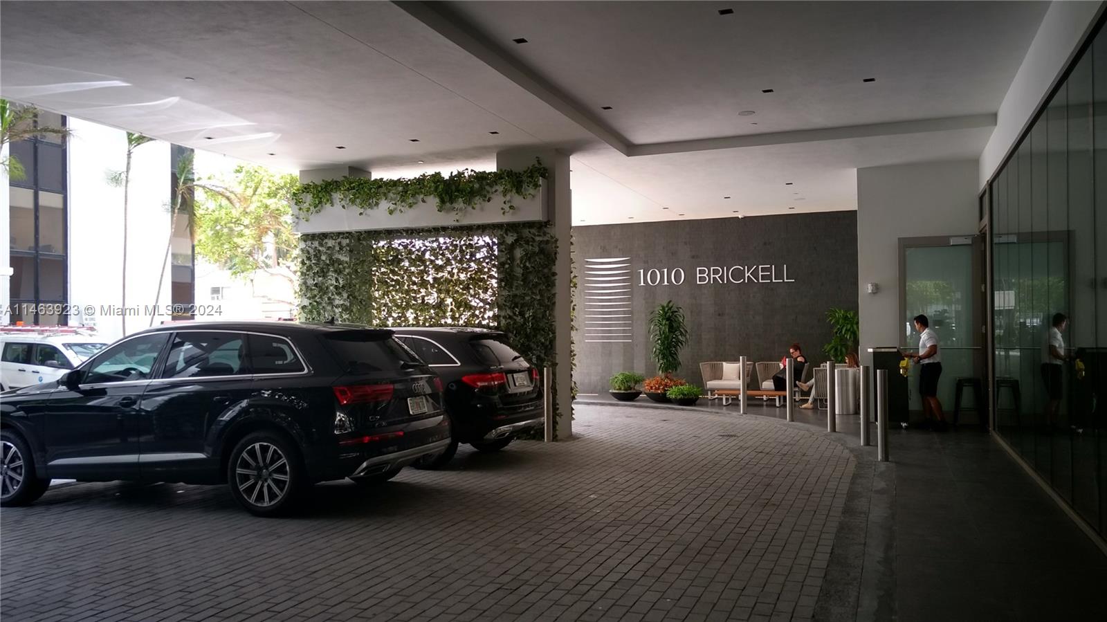 1010 Brickell Ave # 4401