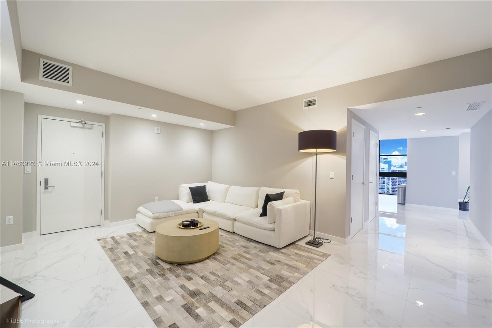 1010 Brickell Ave # 4401