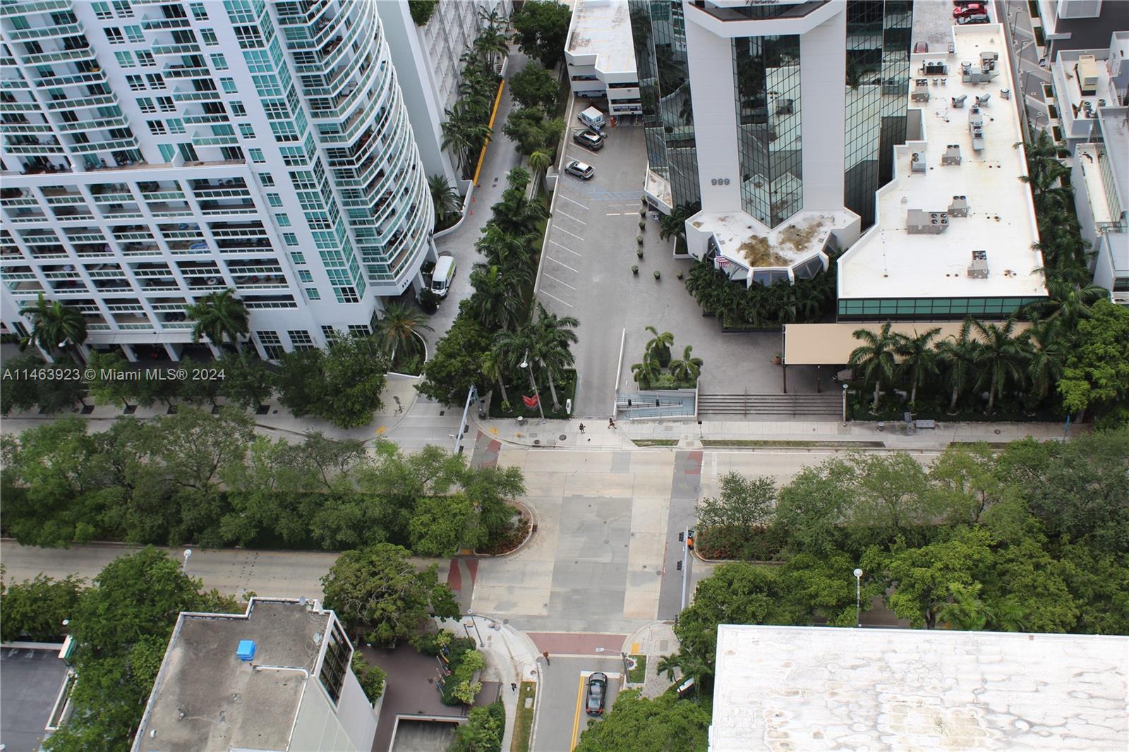 1010 Brickell Ave # 4401