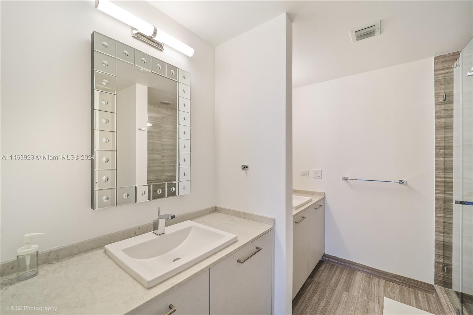 1010 Brickell Ave # 4401