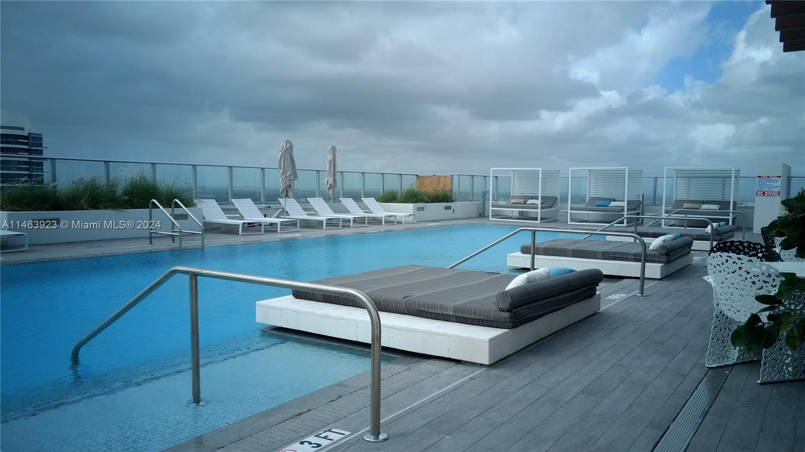 1010 Brickell Ave # 4401