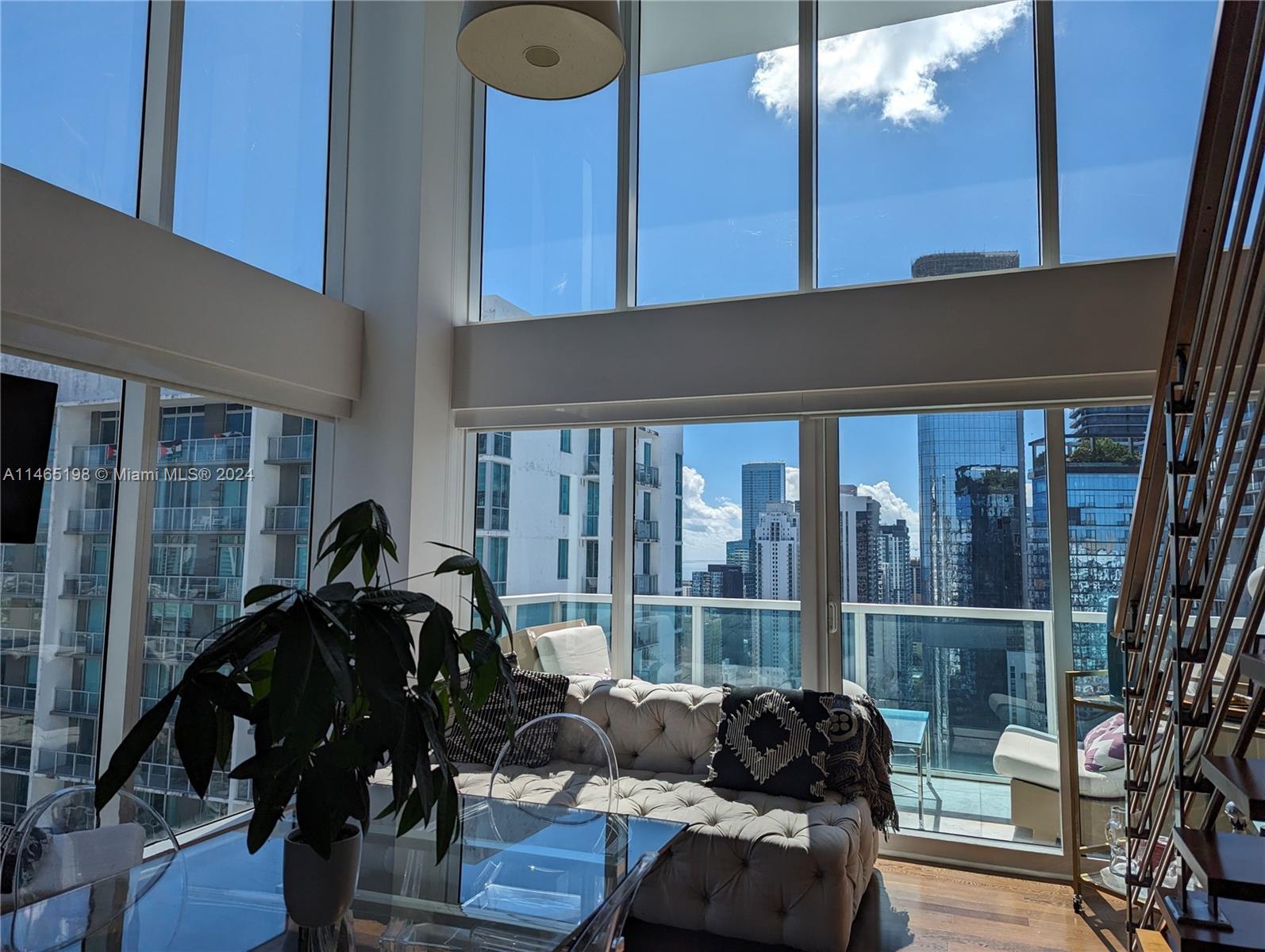 41 SE 5th St # 2302