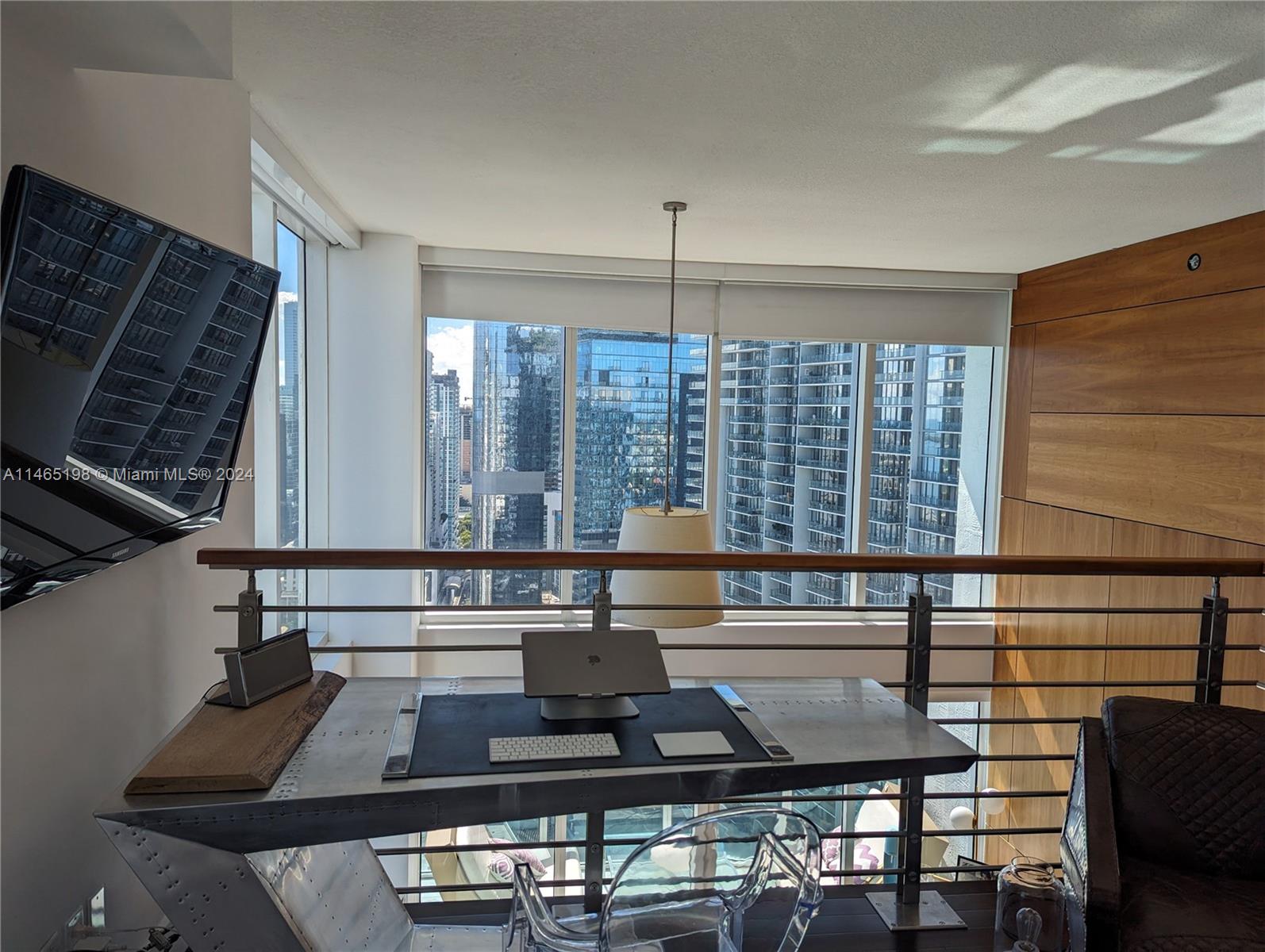 41 SE 5th St # 2302