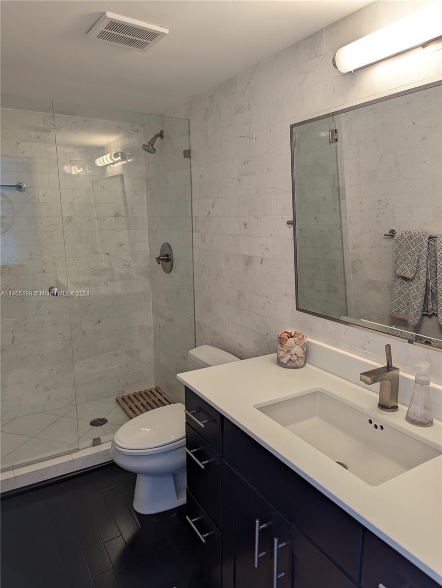 41 SE 5th St # 2302