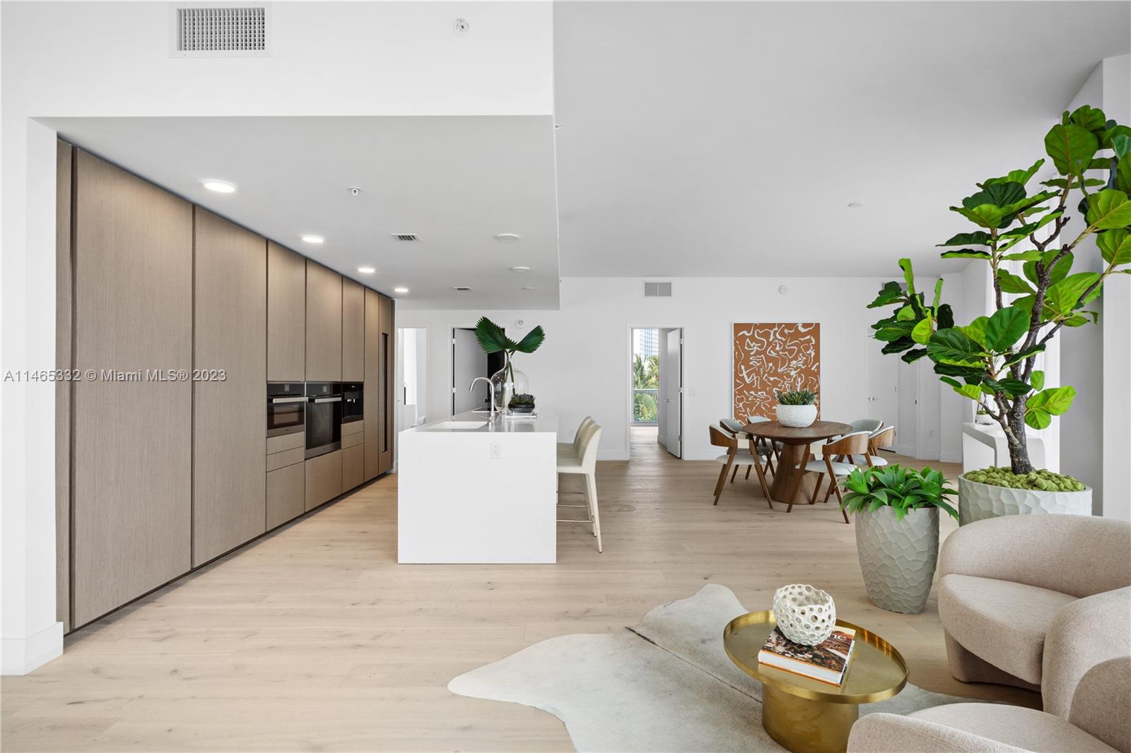 6800 Indian Creek Drive # 2A