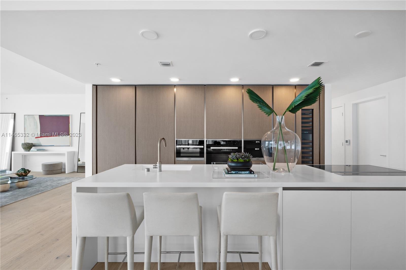 6800 Indian Creek Drive # 2A