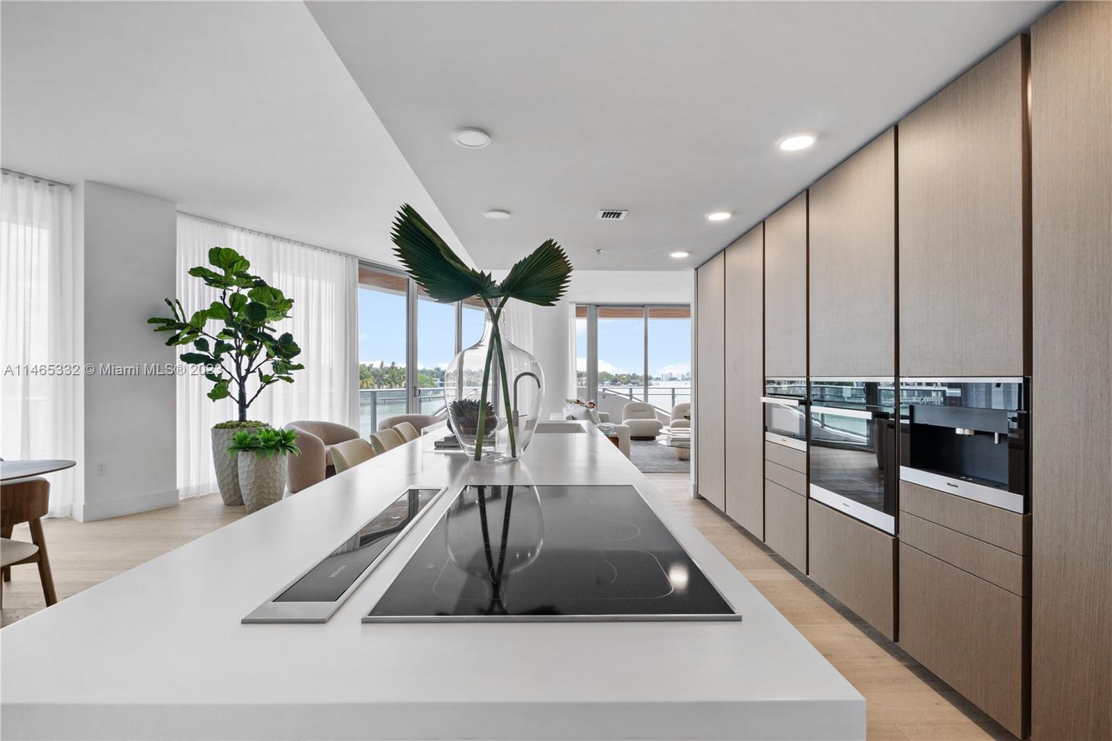 6800 Indian Creek Drive # 2A
