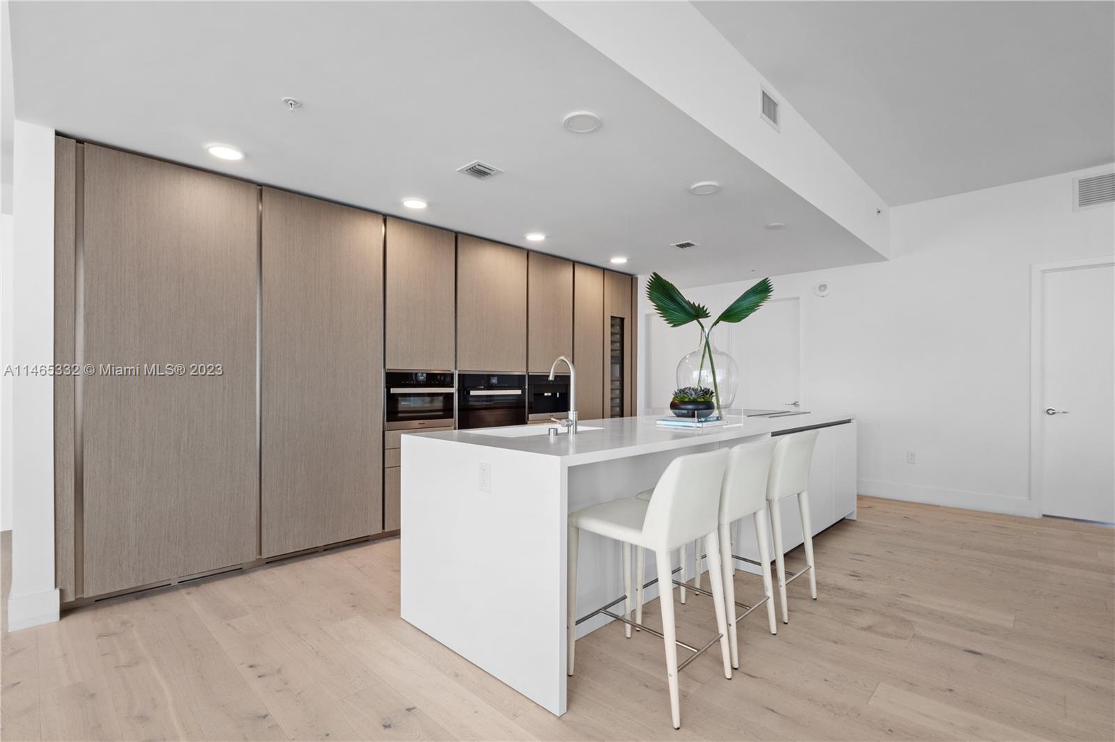6800 Indian Creek Drive # 2A