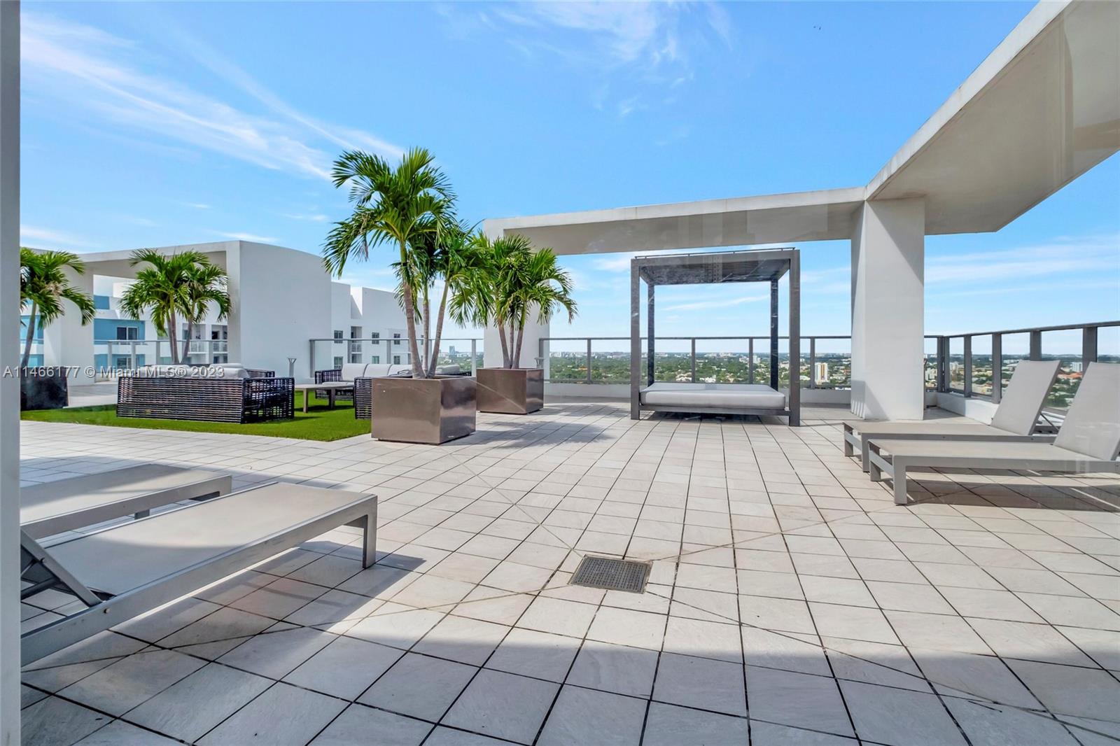 1010 SW 2nd Ave # 2101