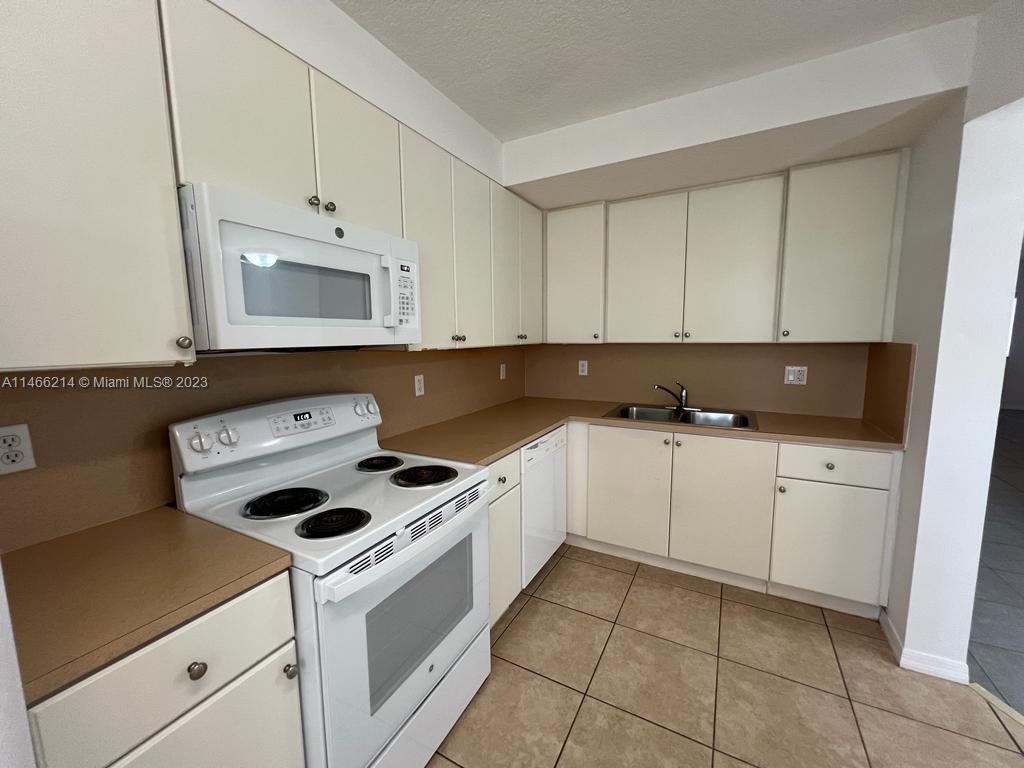 22921 SW 88 PL # 202