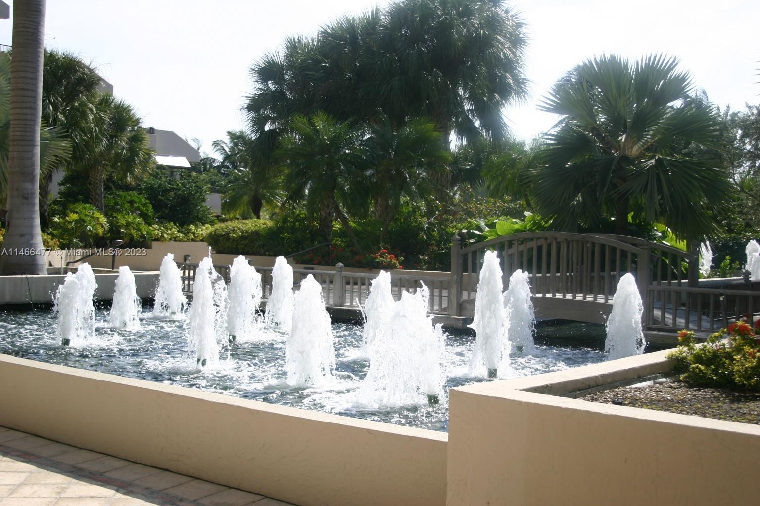 151 Crandon Blvd # 328