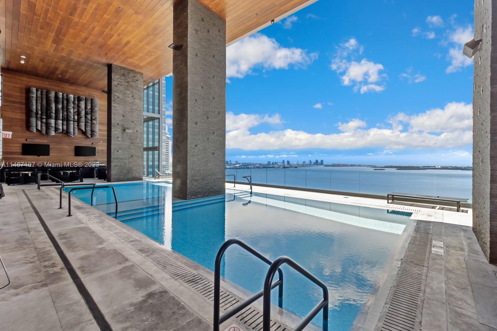 1451 Brickell Ave # 2405