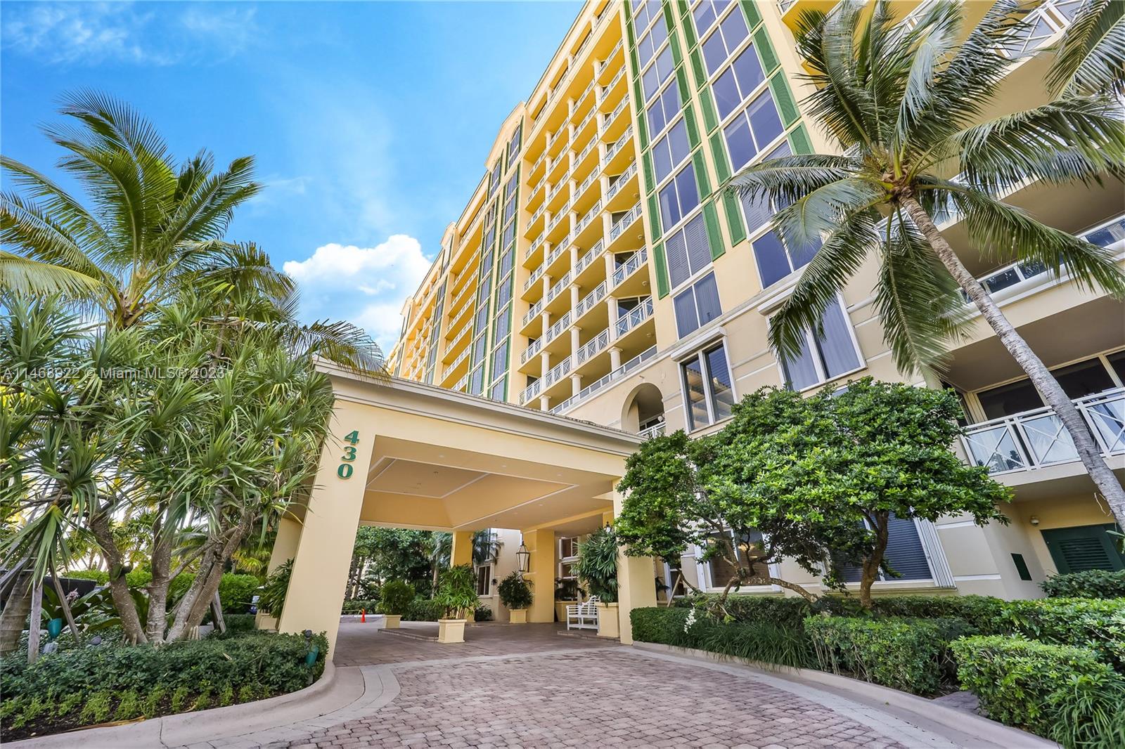 430 Grand Bay Dr # 902