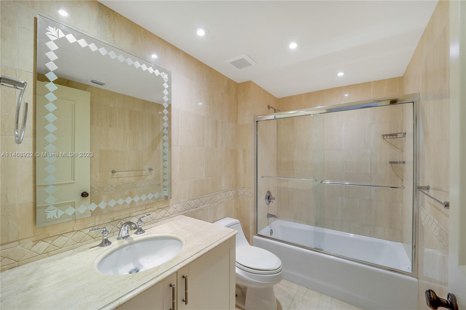 430 Grand Bay Dr # 902