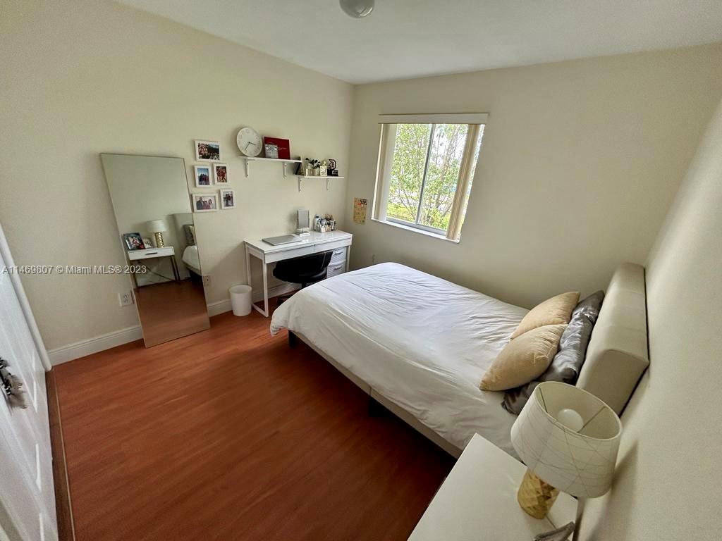 5761 NW 115th Ct # 109