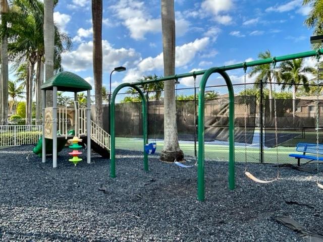 5761 NW 115th Ct # 109