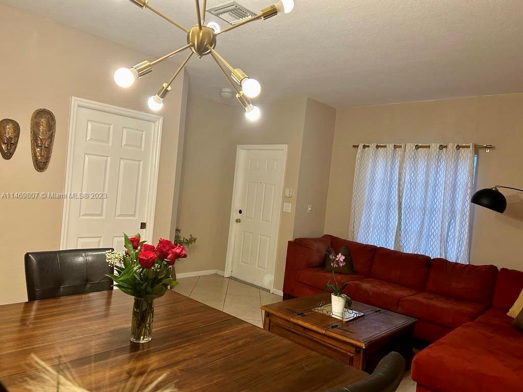 5761 NW 115th Ct # 109