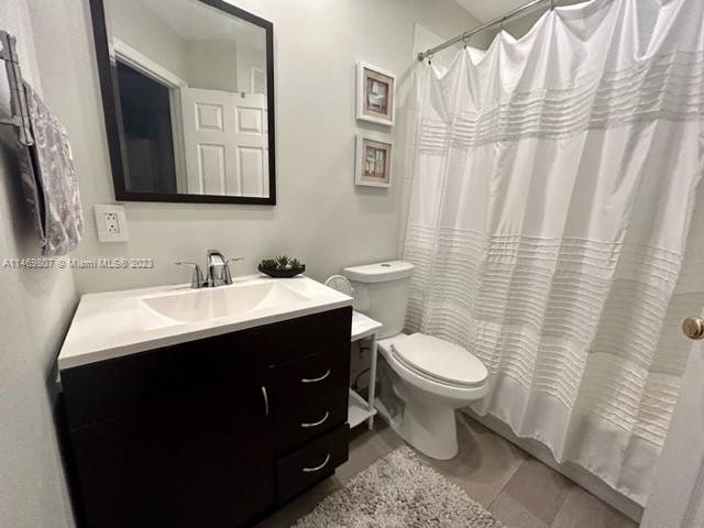 5761 NW 115th Ct # 109