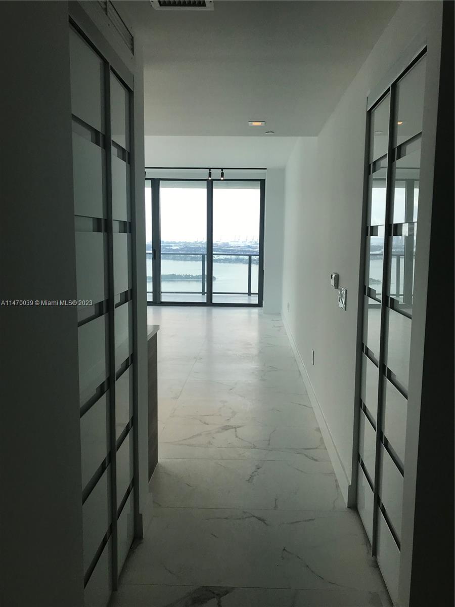 650 NE 32 ST # 3307