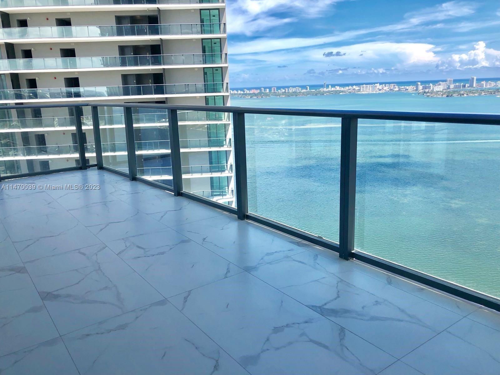 650 NE 32 ST # 3307