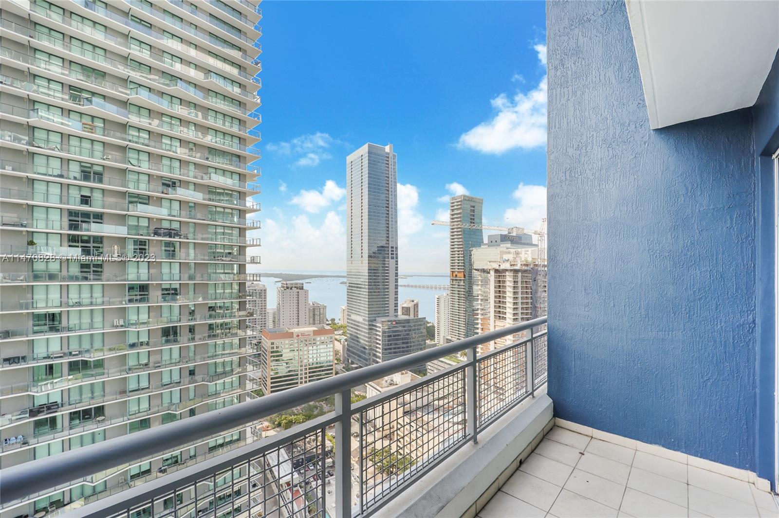 60 SW 13th St # 3820