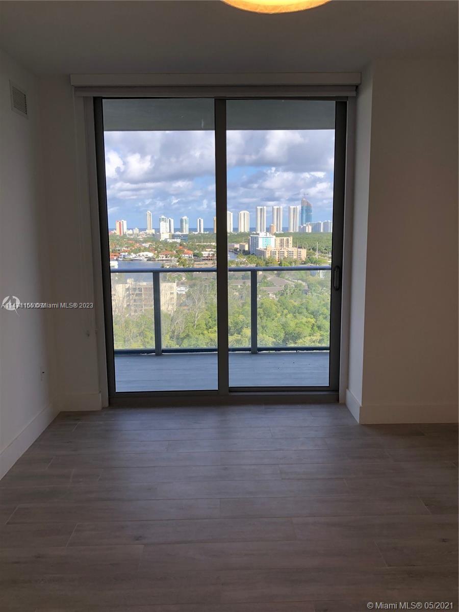 16385 Biscayne Blvd # 1720