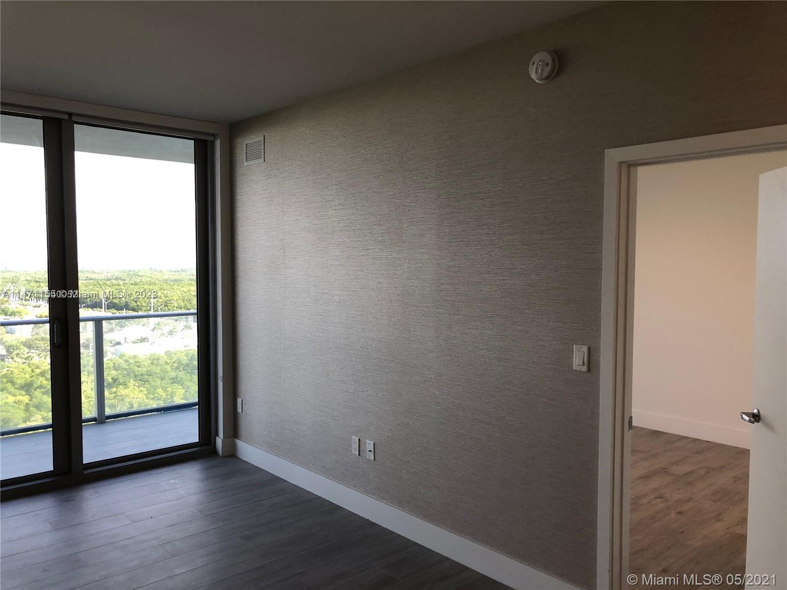16385 Biscayne Blvd # 1720