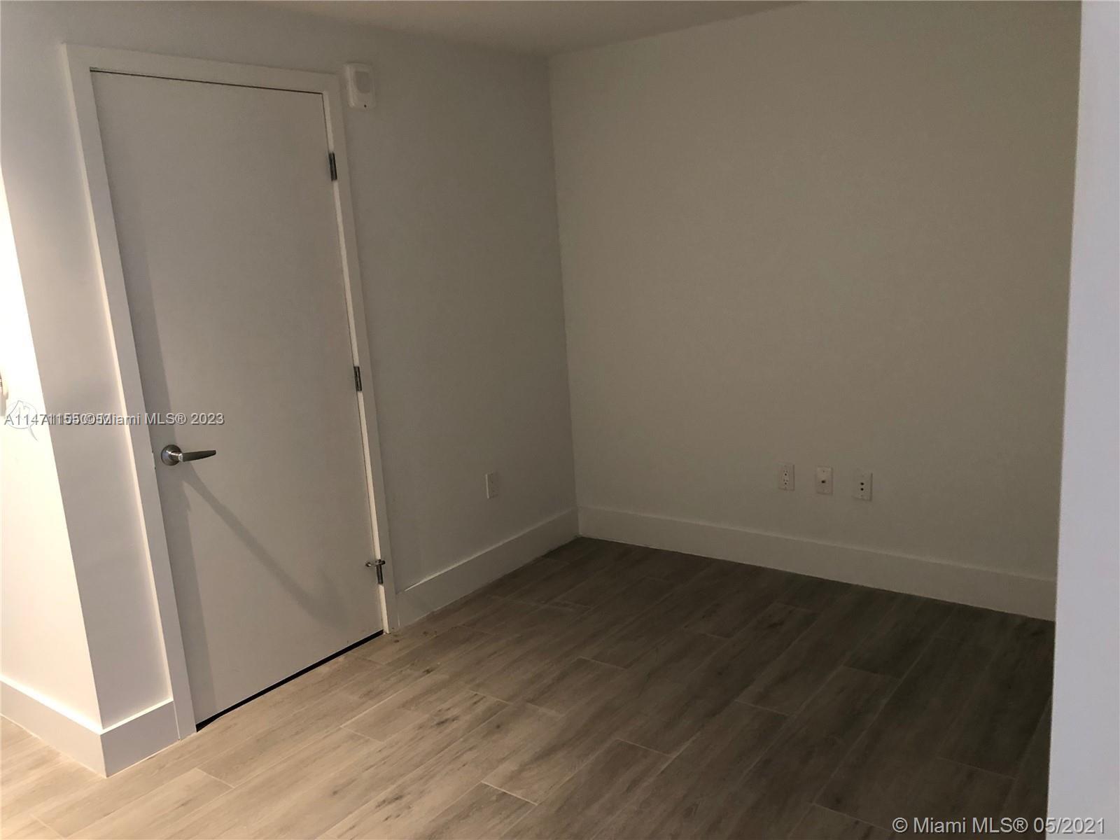 16385 Biscayne Blvd # 1720