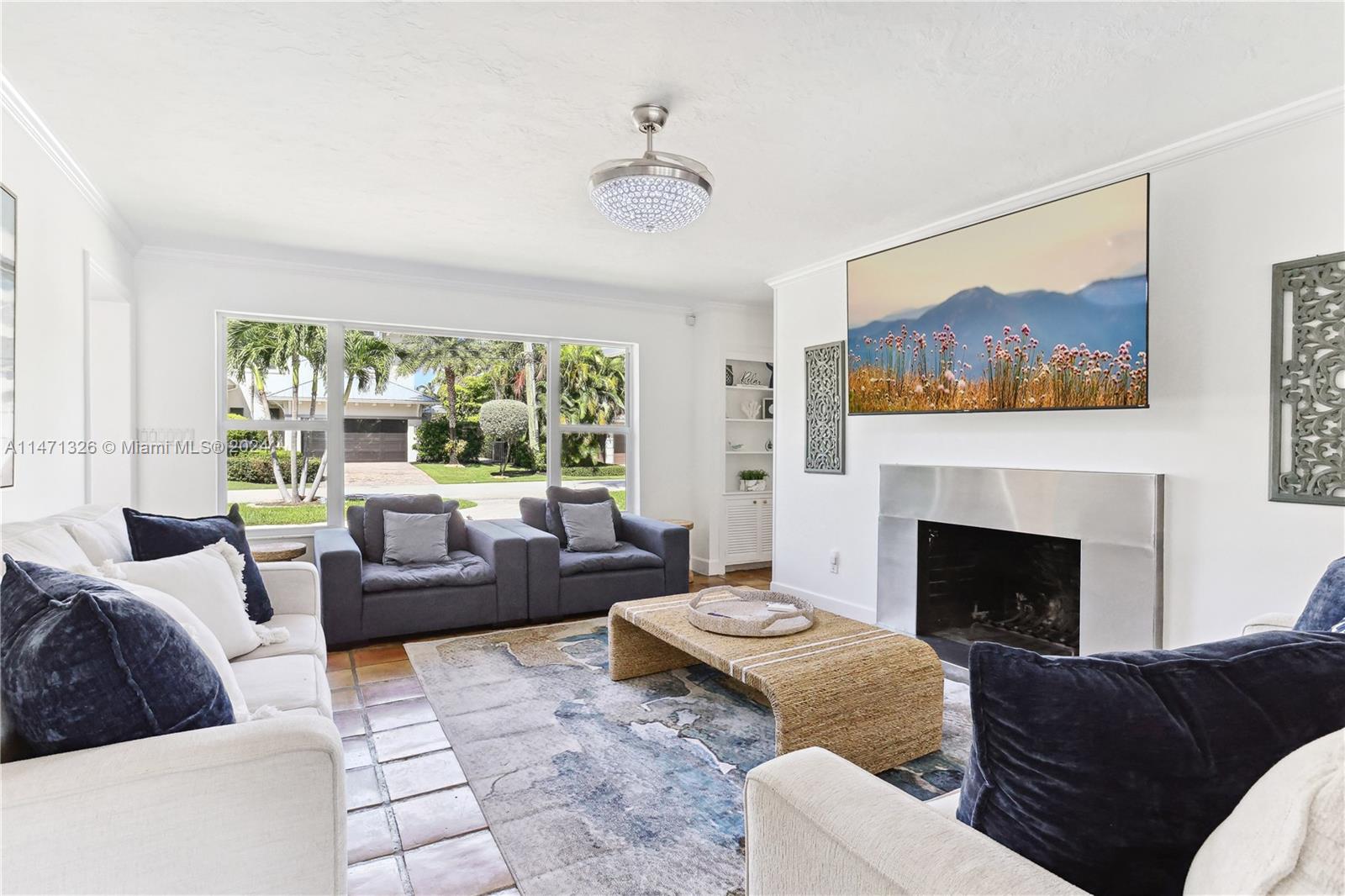 2520 Delmar Pl