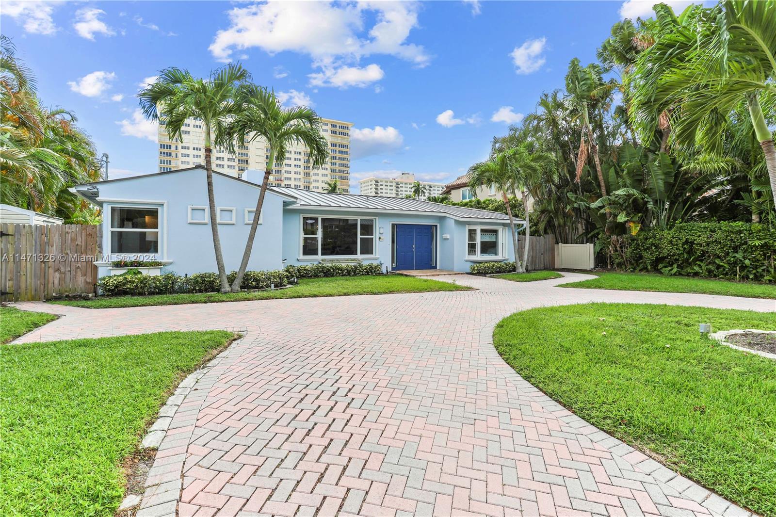 2520 Delmar Pl