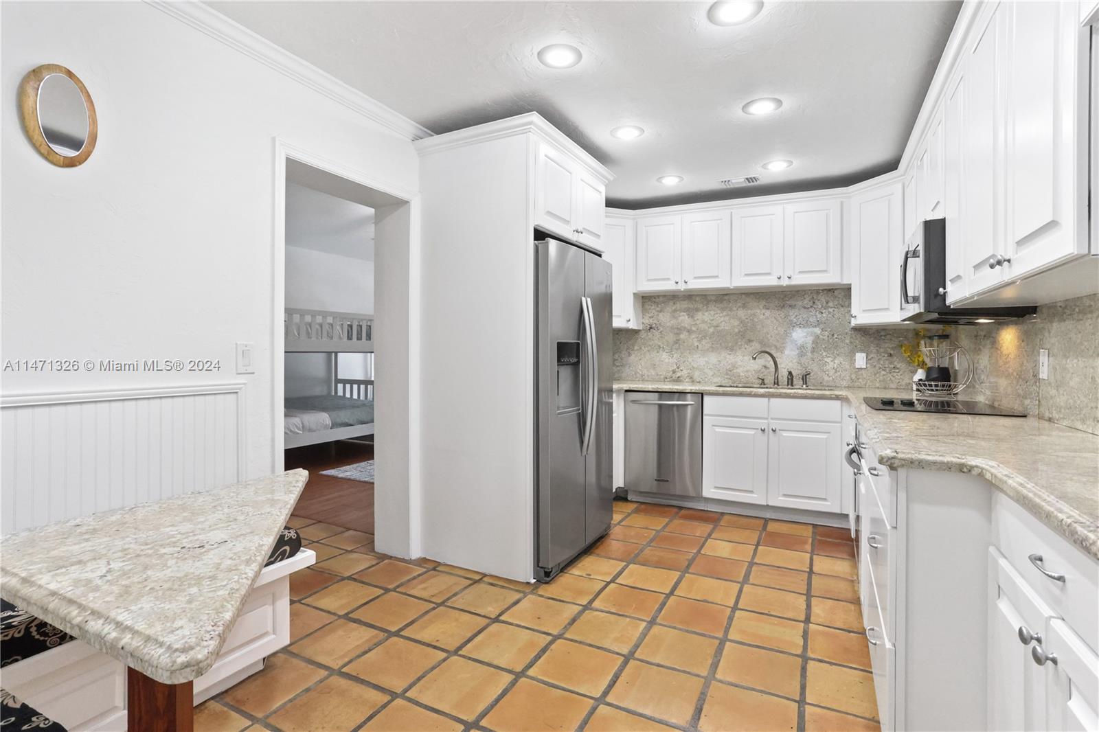 2520 Delmar Pl