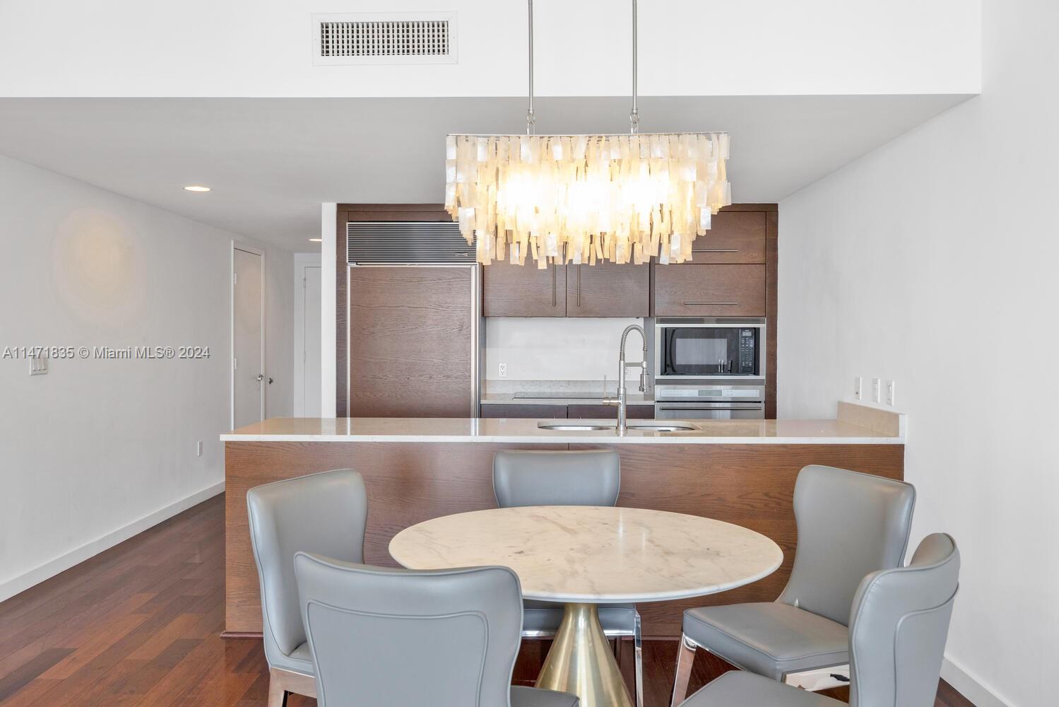 475 Brickell Ave # 2107