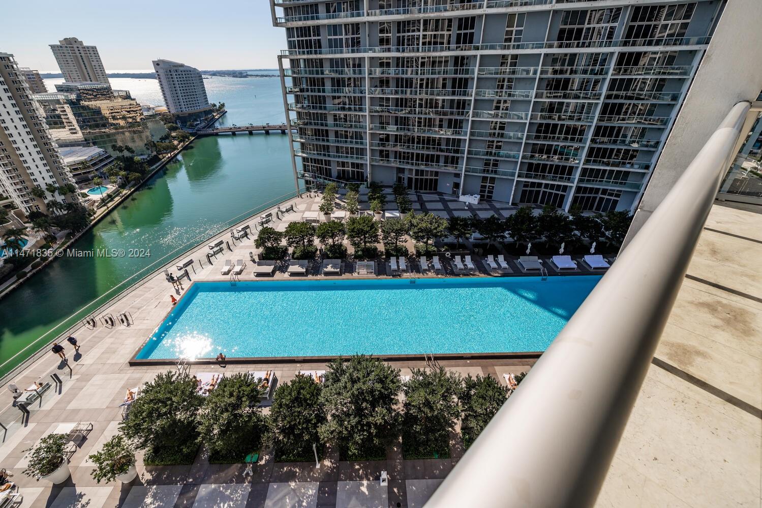 475 Brickell Ave # 2107