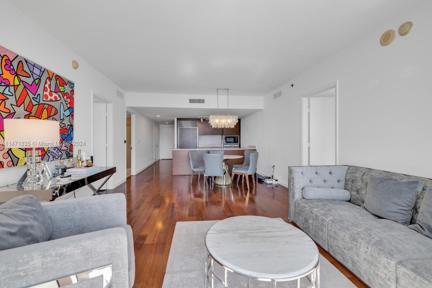 475 Brickell Ave # 2107
