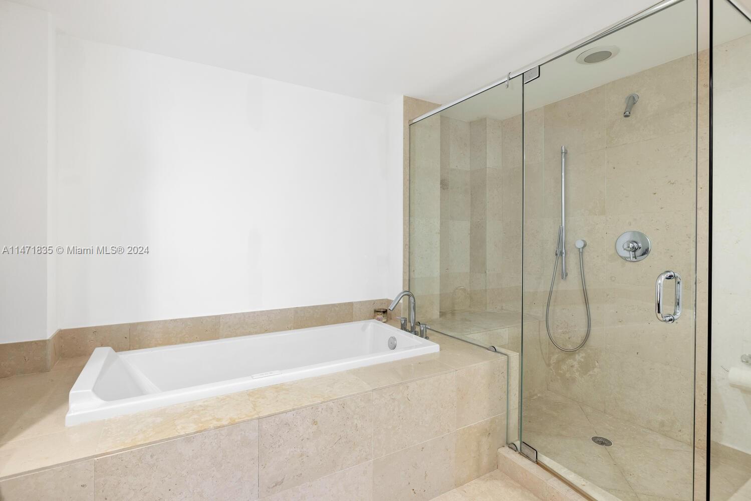 475 Brickell Ave # 2107