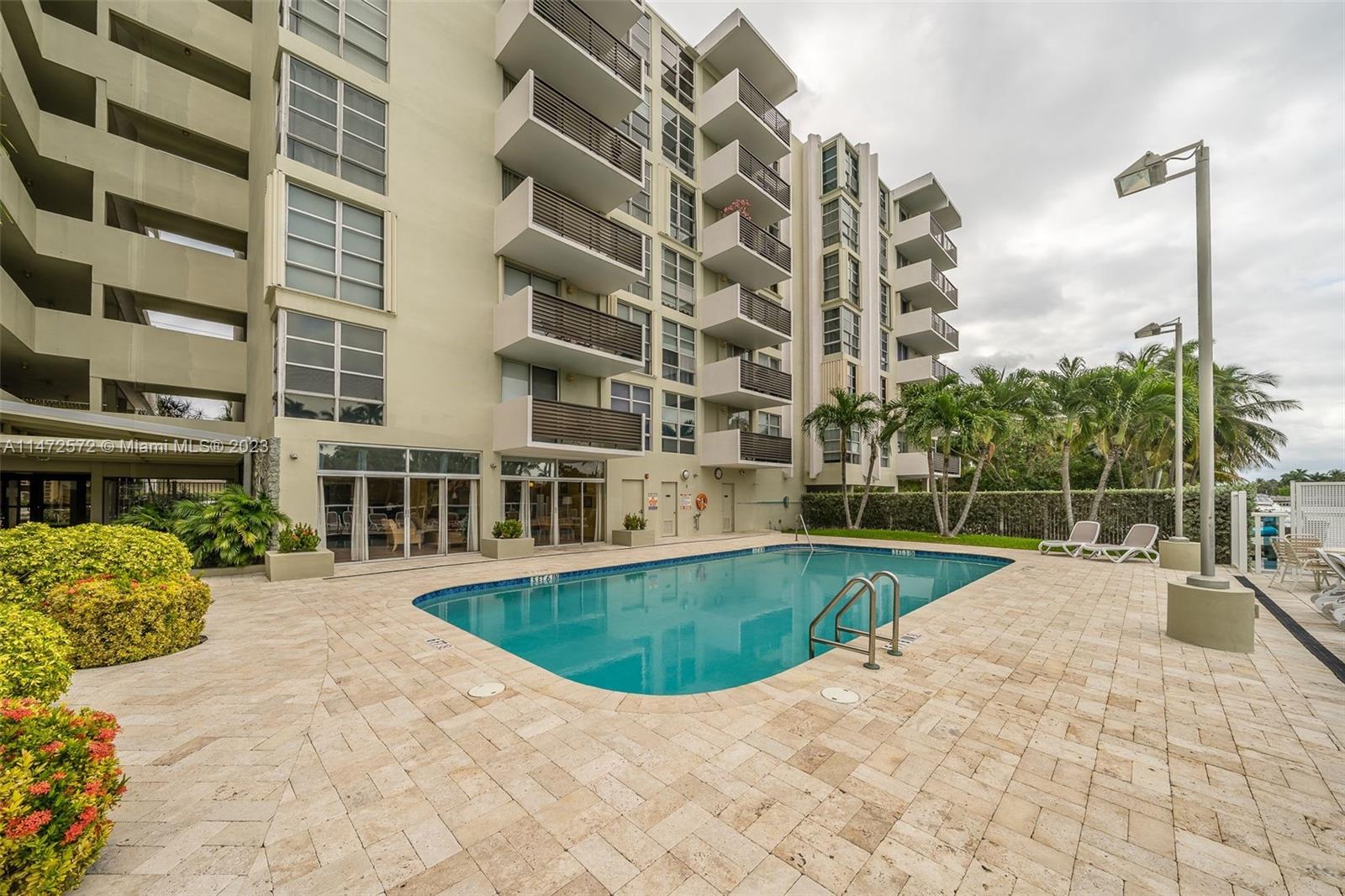 9800 W Bay Harbor Dr # 308