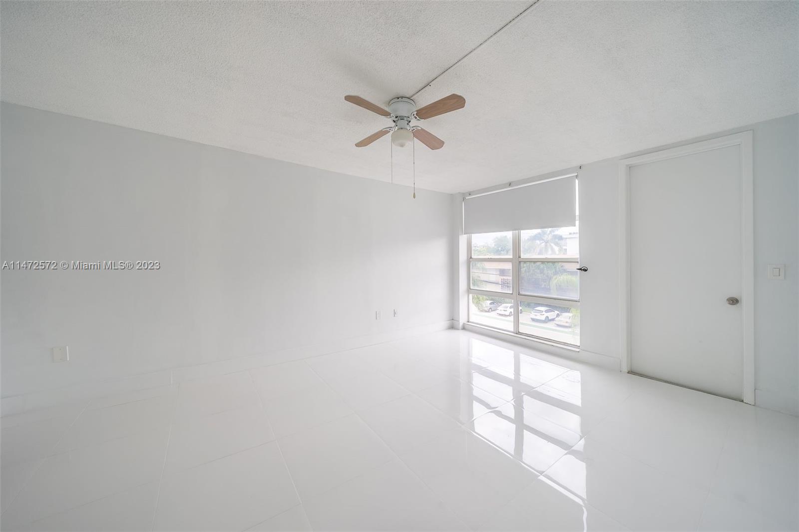 9800 W Bay Harbor Dr # 308