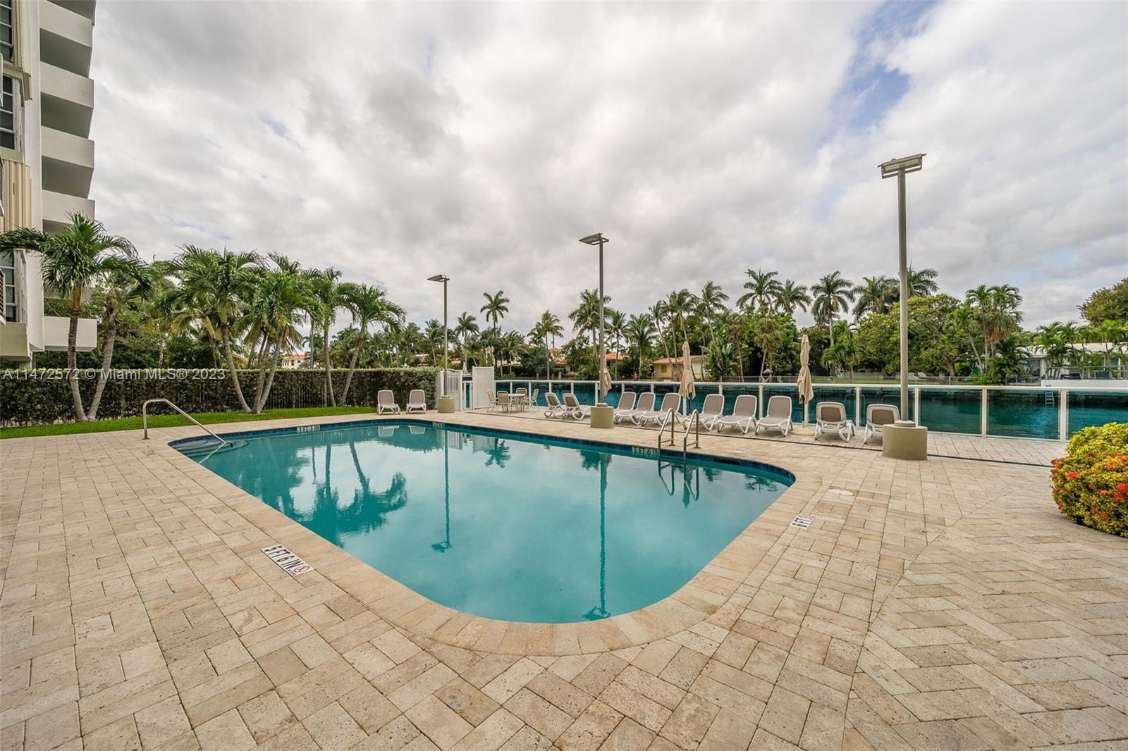 9800 W Bay Harbor Dr # 308