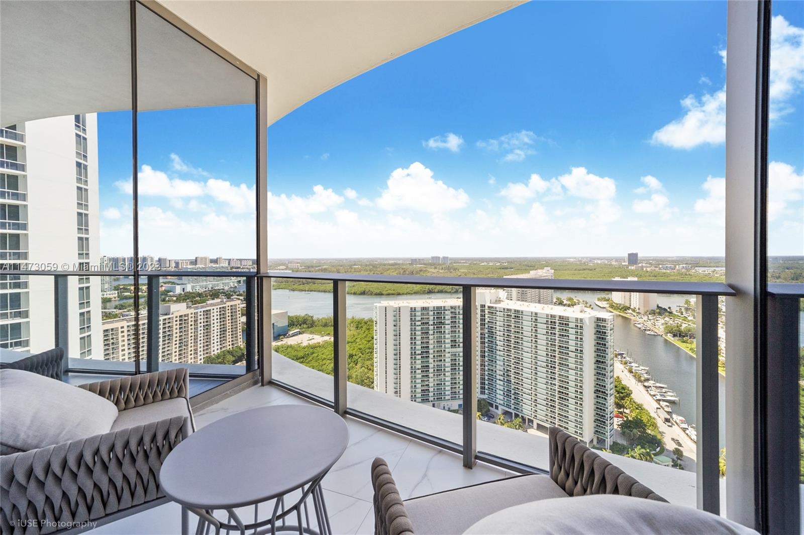 15701 Collins Ave # 2602