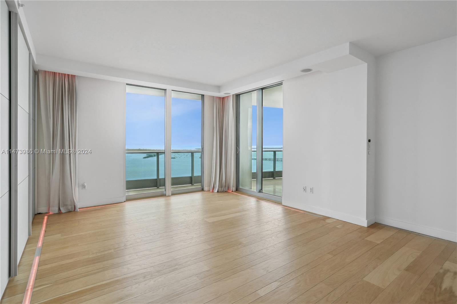 1331 Brickell Bay Dr # 4011