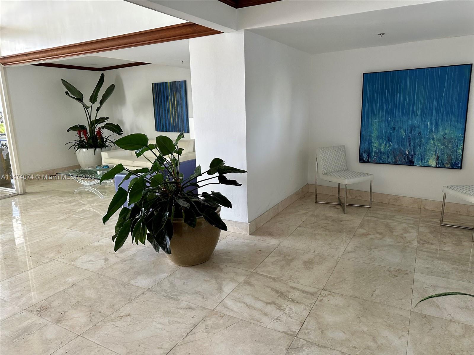1440 Brickell Bay # 806