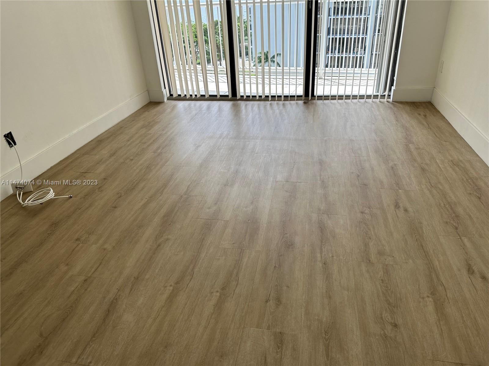 1440 Brickell Bay # 806