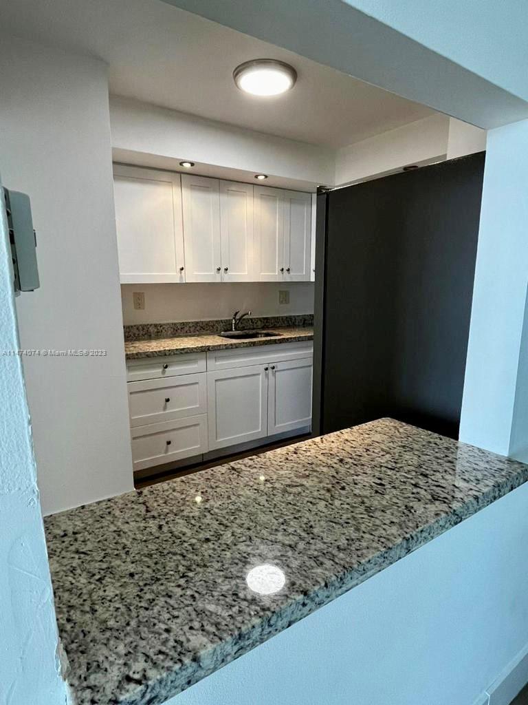 1440 Brickell Bay # 806