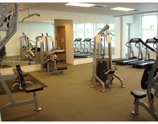 1750 N Bayshore Dr # 3008