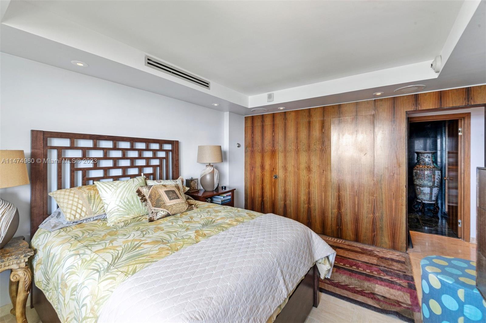 11111 Biscayne Blvd # 12B