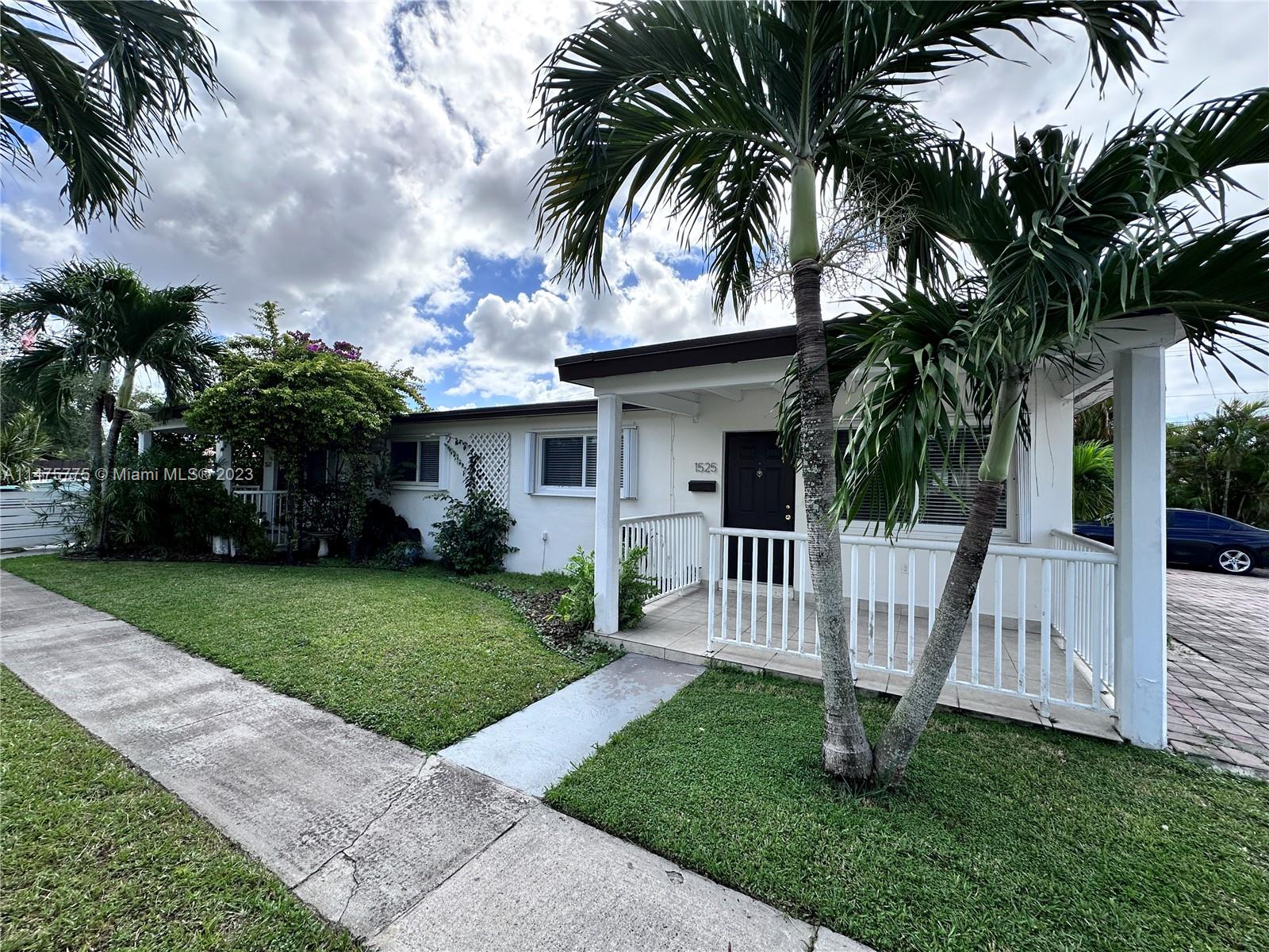 1525 SW 70th Ave # 2