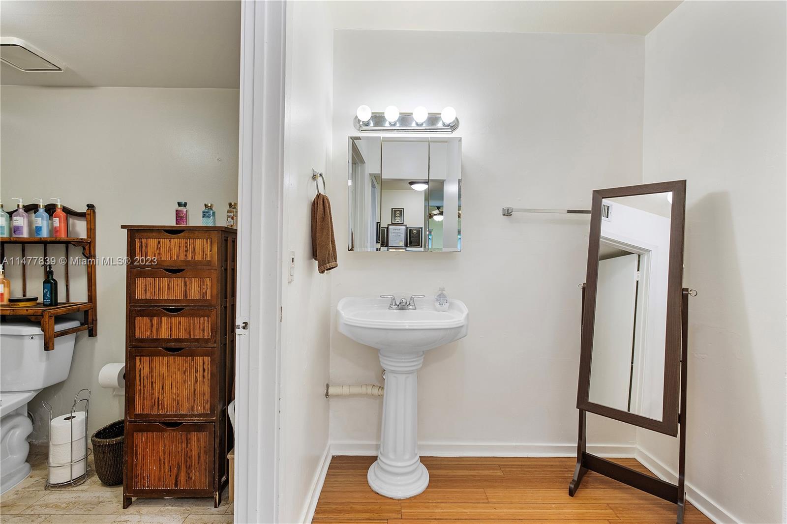55 Ocean Lane Dr # 3025