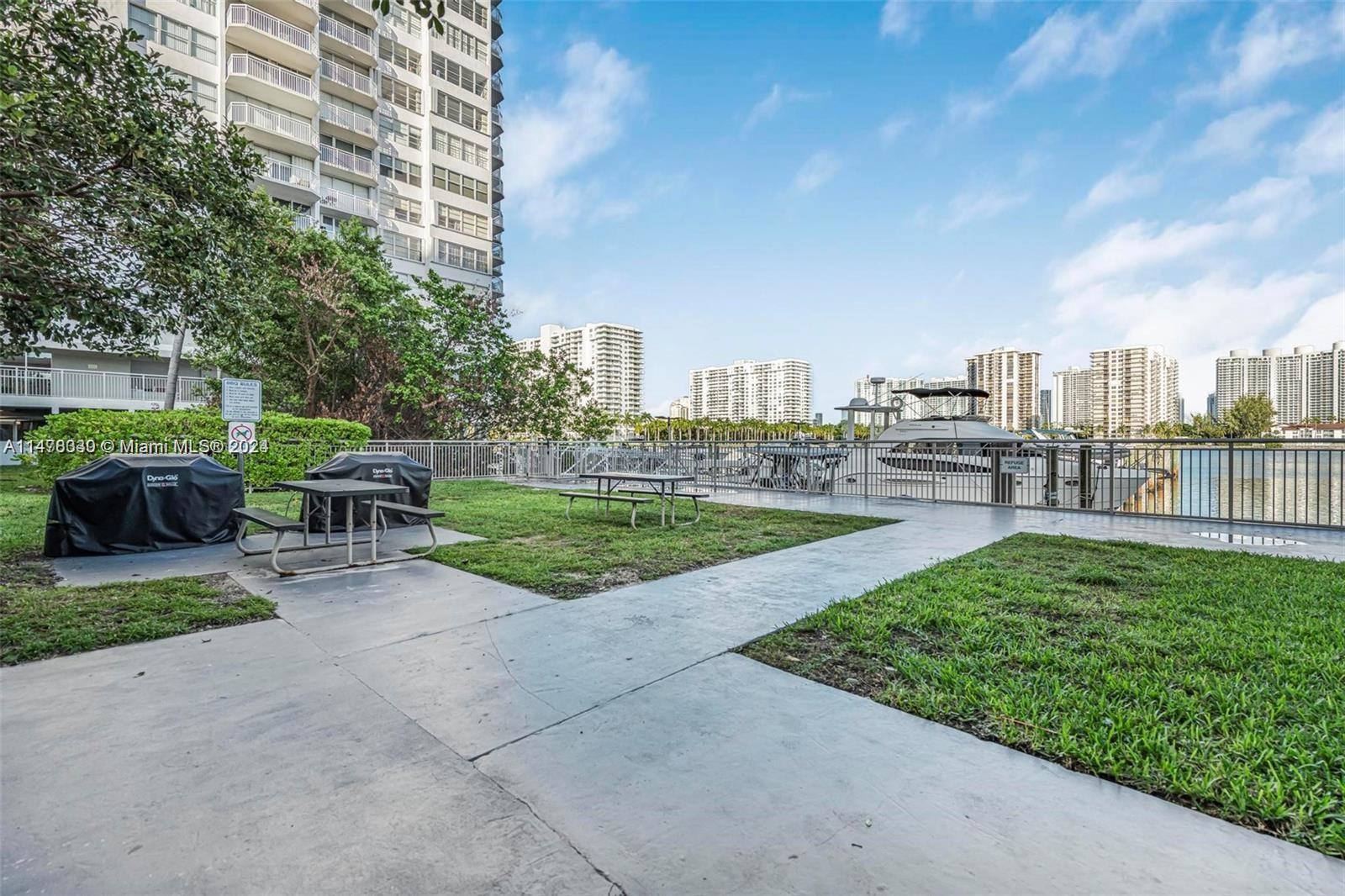 18011 Biscayne Blvd # 1601