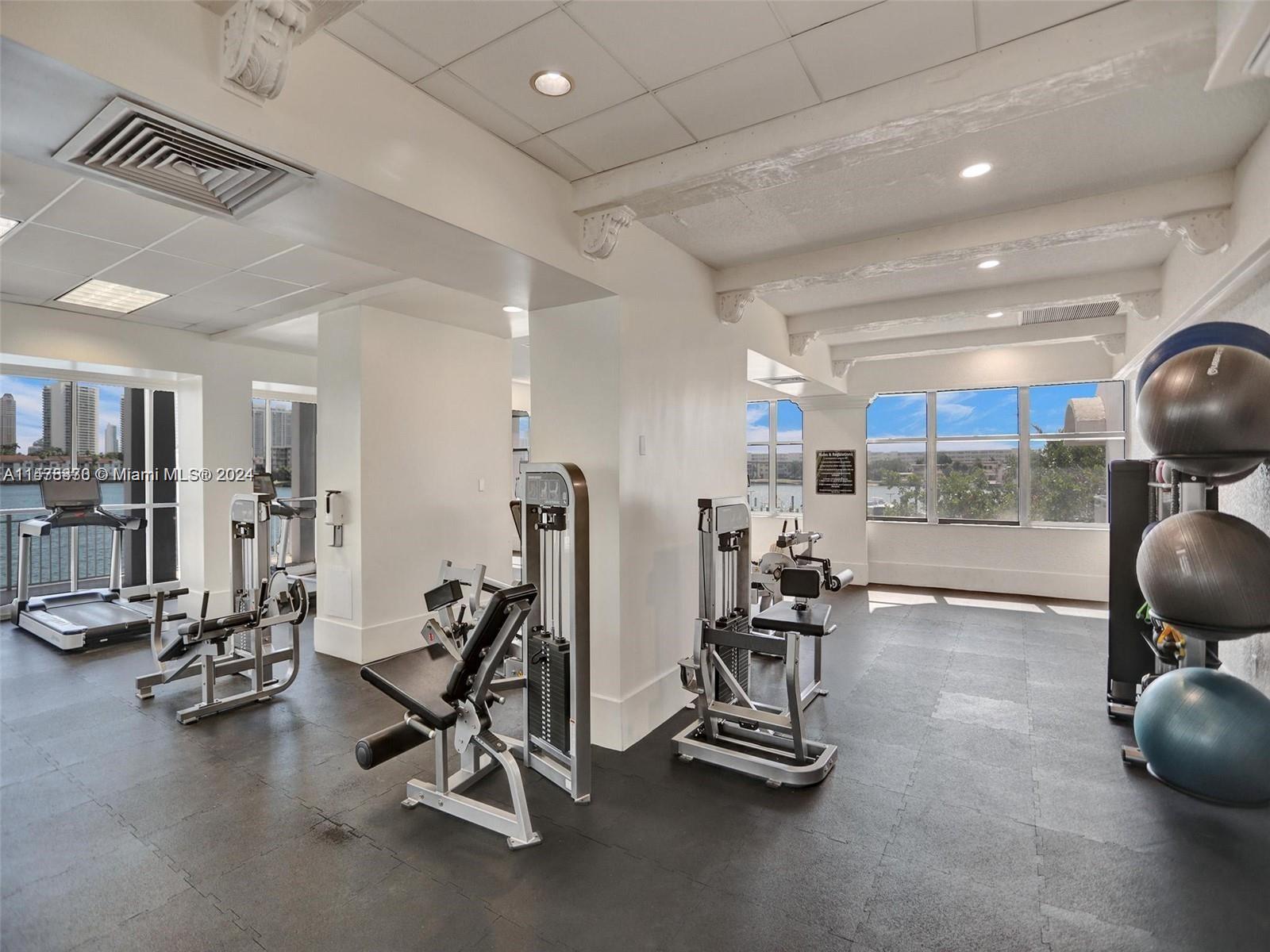 18011 Biscayne Blvd # 1601